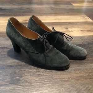 Vintage Salvatore Ferragamo Suede Oxford Heels